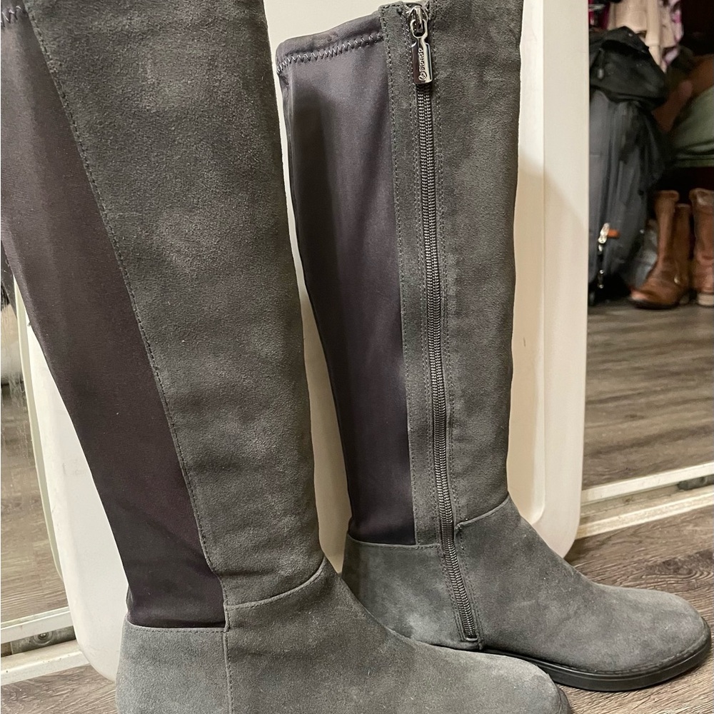 Gray Knee-High Women's Boots